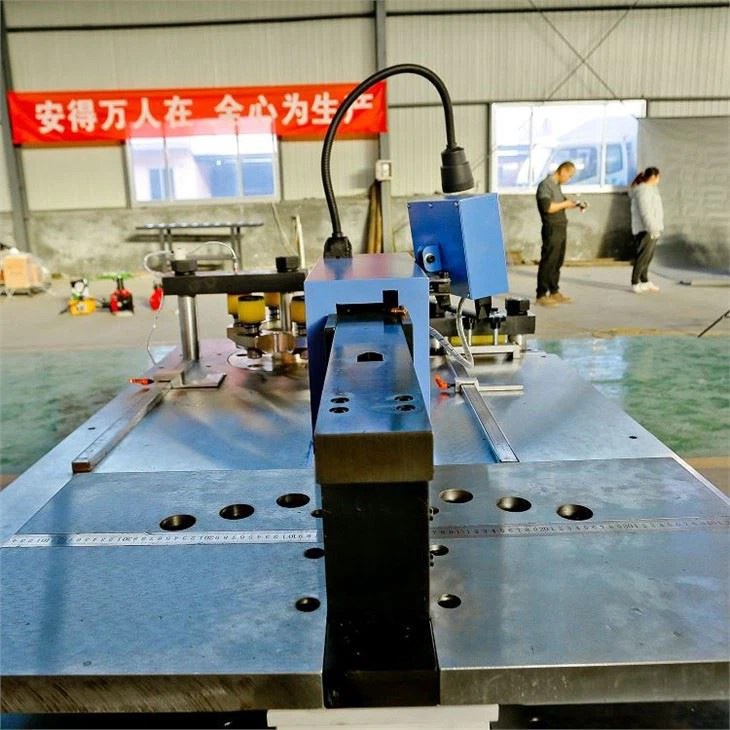 busbar punching bending machine 4(001)